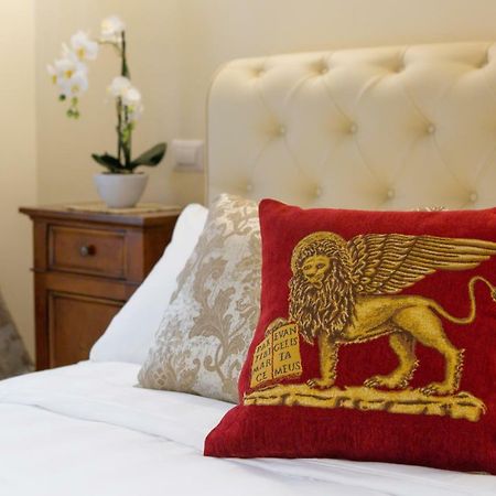 Mh 805 Apartment Venesia Bagian luar foto