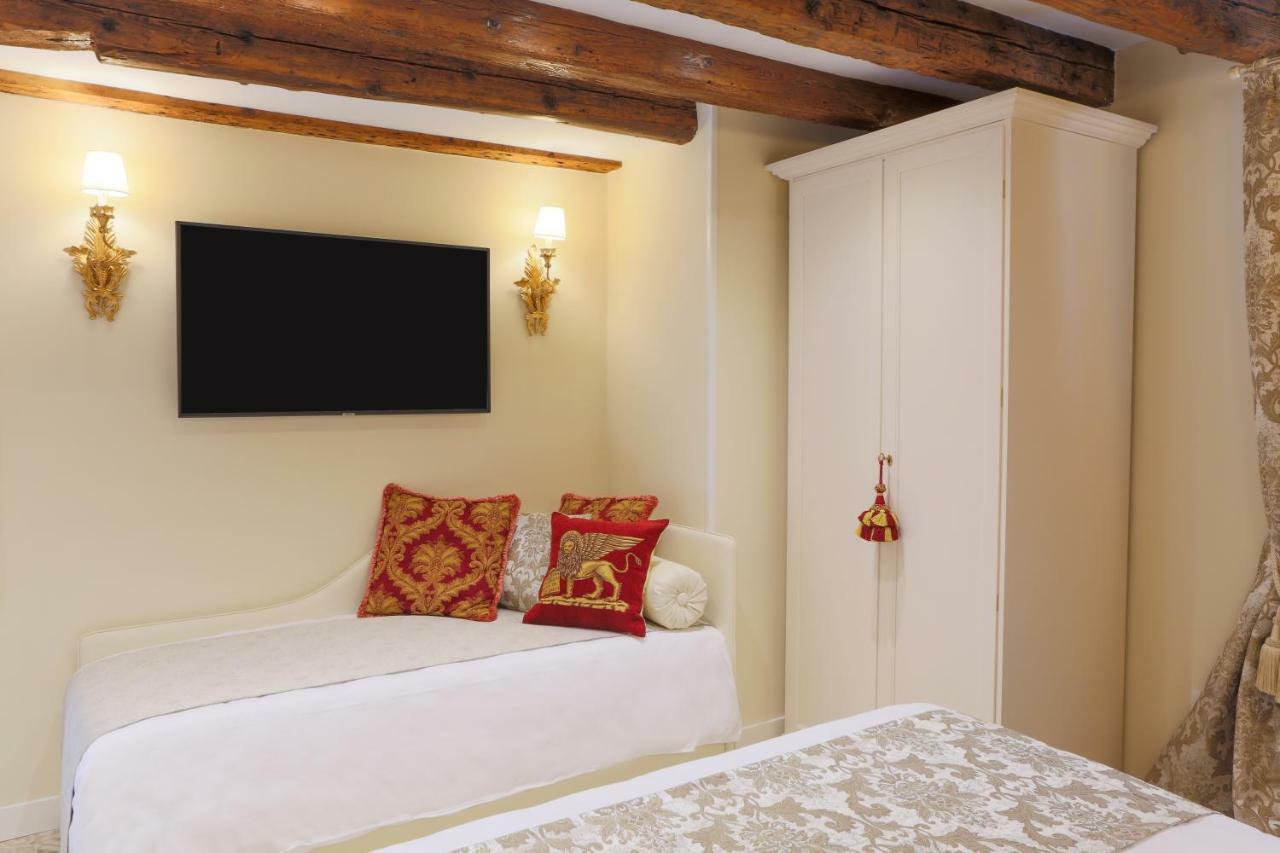 Mh 805 Apartment Venesia Bagian luar foto