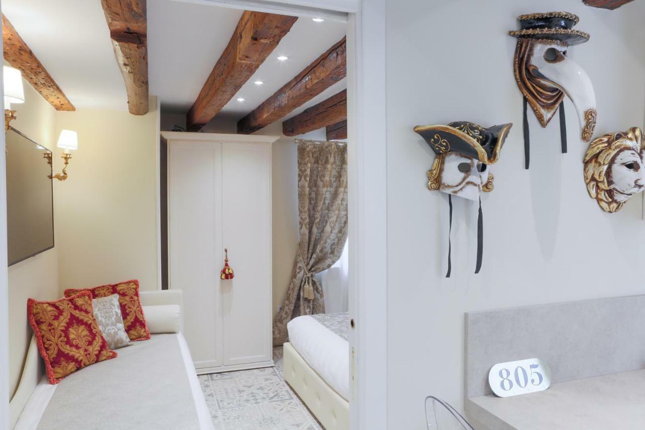 Mh 805 Apartment Venesia Bagian luar foto