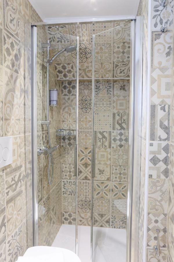 Mh 805 Apartment Venesia Bagian luar foto